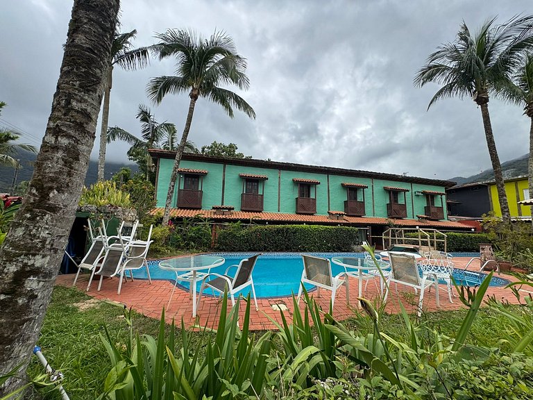 Seu Chalé Completo com Churrasqueira em Maresias