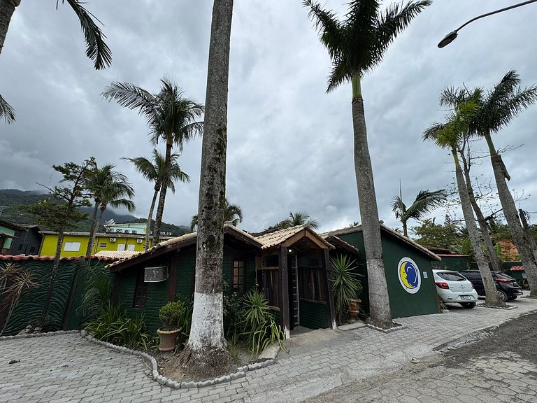 Seu Chalé Completo com Churrasqueira em Maresias