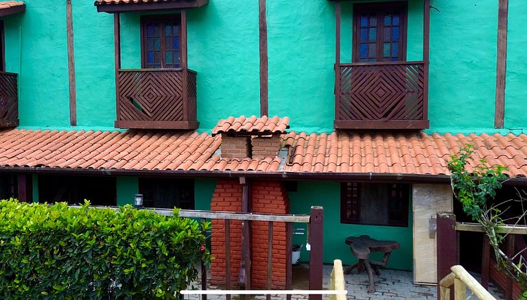 Chalé com Cozinha e Churrasqueira em Maresias