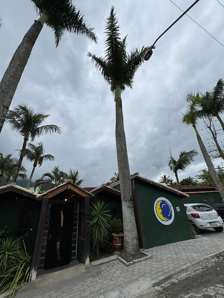 Lua Chalés 14 chalés equipados com churrasqueira individua ,